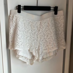 White crochet pull on shorts by Lily Pulitzer